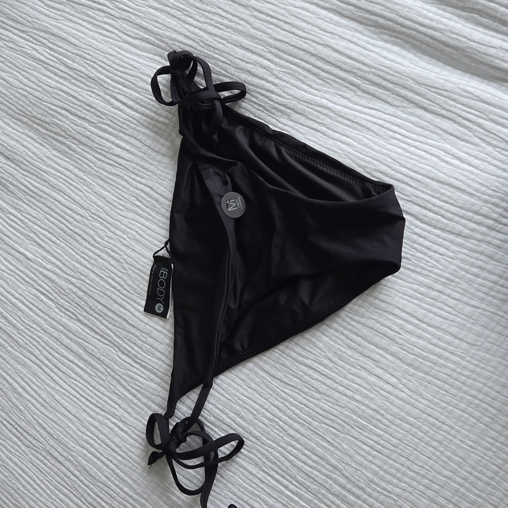 NWT Fixed Tie Side Brazilian Bikini Bottom